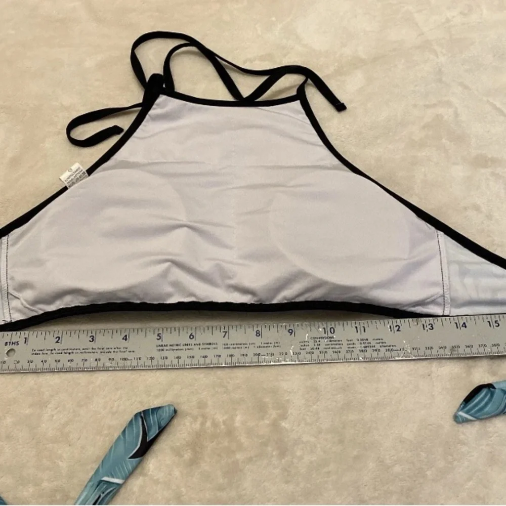 SHEIN Black and Blue Tropical Bikini Top